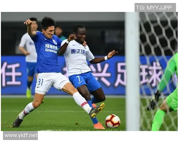 上海恒大迎战天津泰达争夺中超联赛关键三分之战 上海恒大迎战天津泰达争夺中超联赛关键三分之战